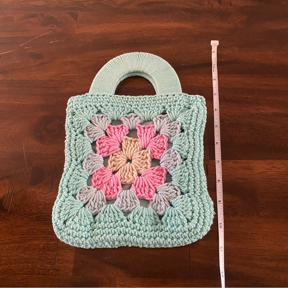 Art Class Green and Pink Granny Crochet Clutch - Picture 5 of 9